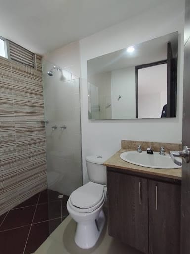 Apartamento de 3 alcobas en arriendo en Calle Larga, Sabaneta, 76 m² · foto 9 de 18