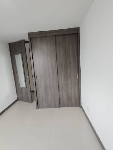 Apartamento de 3 alcobas en arriendo en Calle Larga, Sabaneta, 76 m² · foto 12 de 18