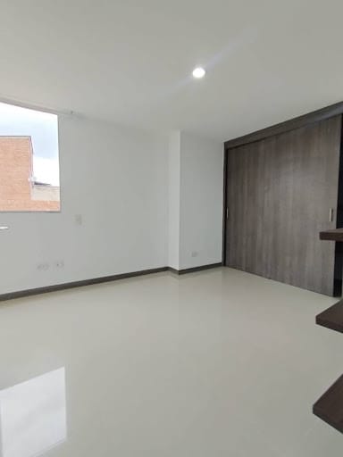 Apartamento de 3 alcobas en arriendo en Calle Larga, Sabaneta, 76 m² · foto 15 de 18