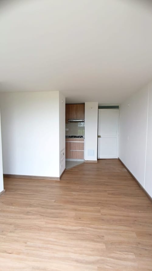 Apartamento de 3 alcobas en arriendo en San Antonio, Zipaquirá, 52 m² · foto 2 de 24