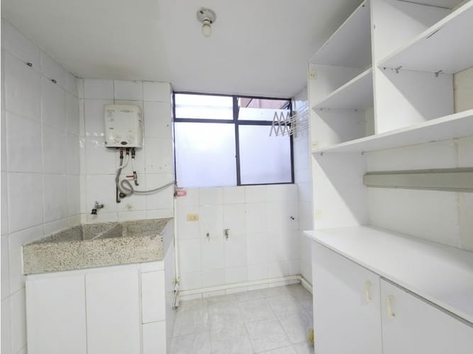 Apartamento de 3 alcobas en venta en El Campestre, Medellín, 135 m² · foto 4 de 17