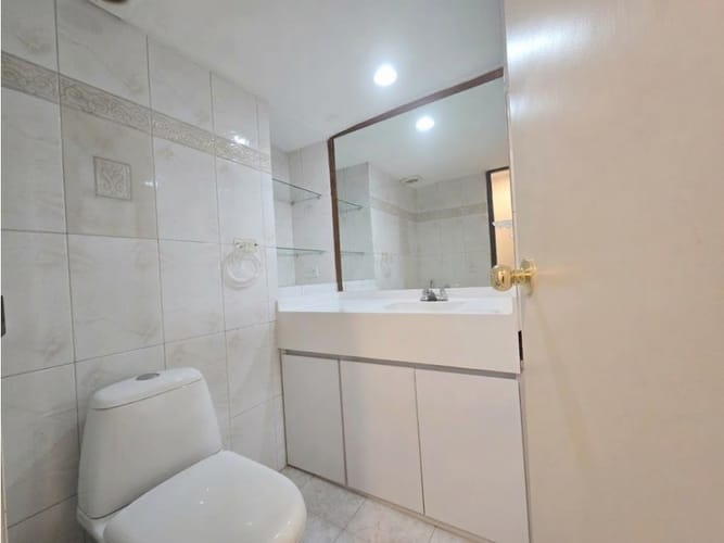 Apartamento de 3 alcobas en venta en El Campestre, Medellín, 135 m² · foto 6 de 17