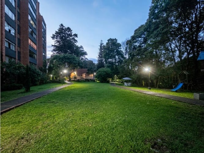 Apartamento de 3 alcobas en venta en El Campestre, Medellín, 135 m² · foto 14 de 17