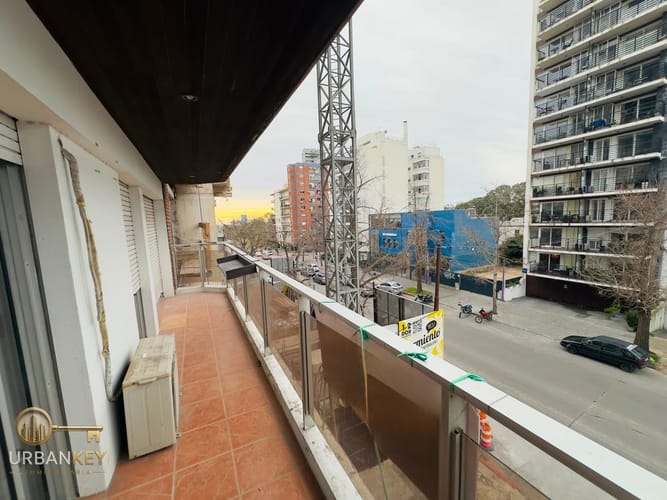 ALQUILER APARTAMENTO 3 DORMITORIOS 2 BAÑOS BALCON Y GARAGE EN PARQUE RODO SOBRE SARMIENTO · Photo 6