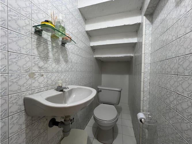 Casa de 7 alcobas en venta en Belén Fatima, Medellín, 400 m² · foto 3 de 20