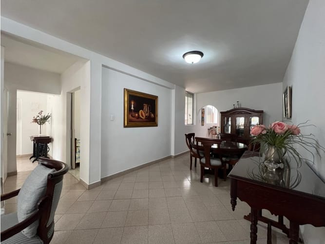 Casa de 7 alcobas en venta en Belén Fatima, Medellín, 400 m² · foto 5 de 20