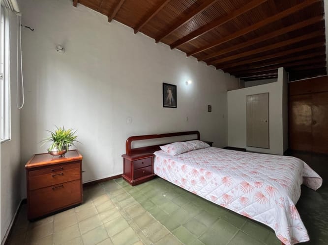 Casa de 7 alcobas en venta en Belén Fatima, Medellín, 400 m² · foto 11 de 20