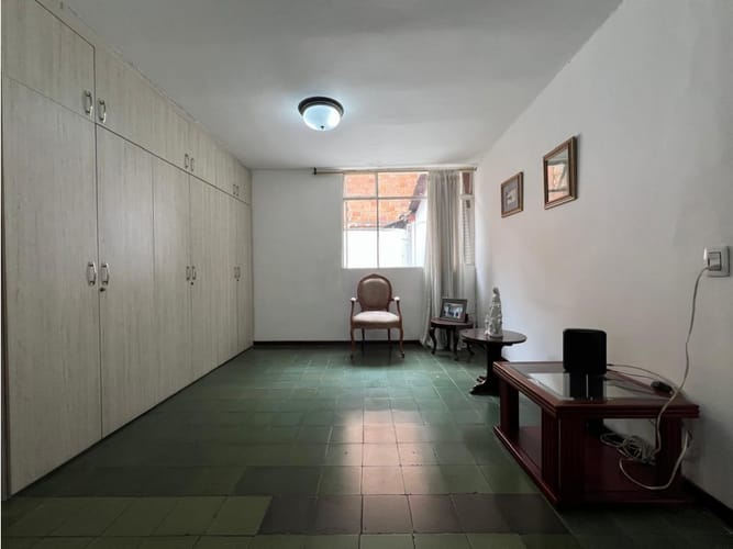 Casa de 7 alcobas en venta en Belén Fatima, Medellín, 400 m² · foto 13 de 20