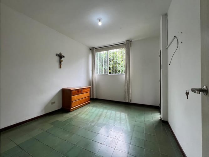 Casa de 7 alcobas en venta en Belén Fatima, Medellín, 400 m² · foto 19 de 20