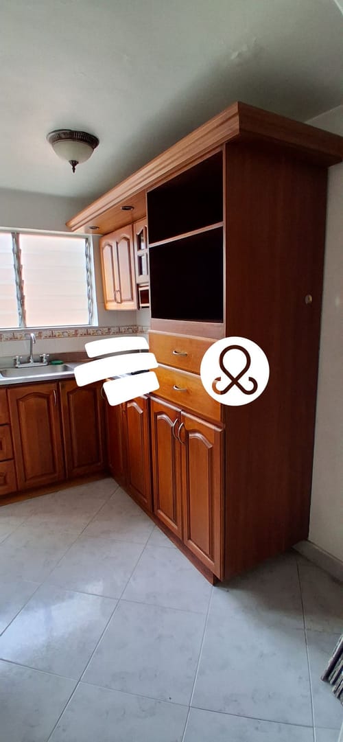 Apartamento de 3 alcobas en venta en La Milagrosa, Medellín, 73 m² · foto 2 de 10