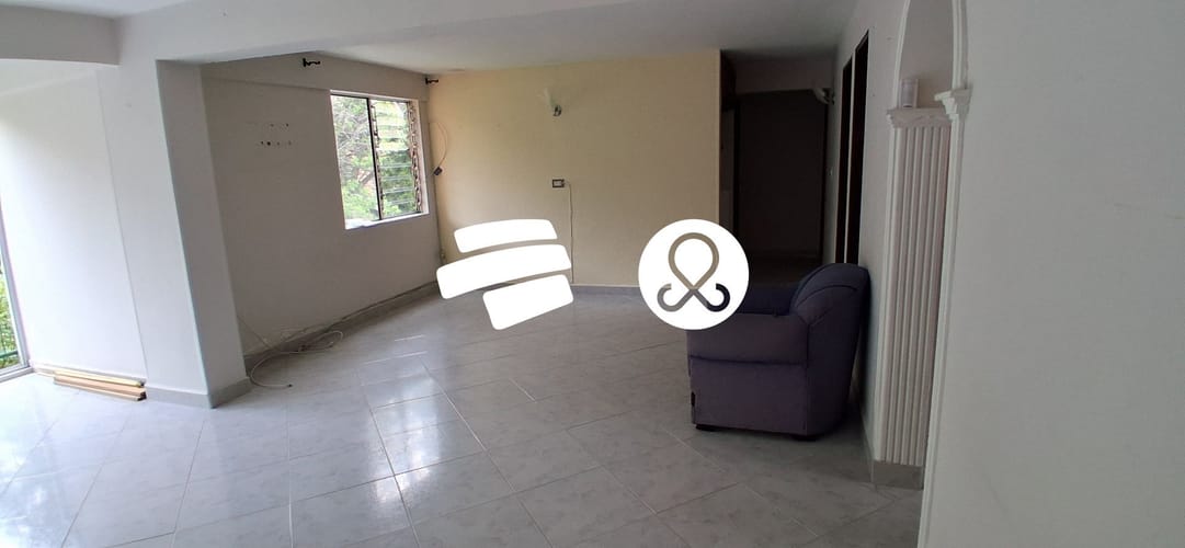Apartamento de 3 alcobas en venta en La Milagrosa, Medellín, 73 m² · foto 3 de 10