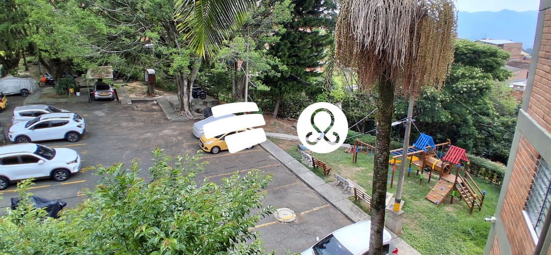 Apartamento de 3 alcobas en venta en La Milagrosa, Medellín, 73 m² · foto 10 de 10
