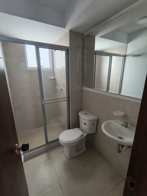 Apartamento de 2 alcobas en venta en Prados Del Norte, Cali, 58 m² · foto 8 de 12