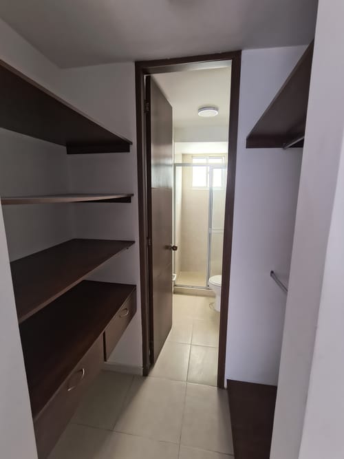 Apartamento de 2 alcobas en venta en Prados Del Norte, Cali, 58 m² · foto 10 de 12
