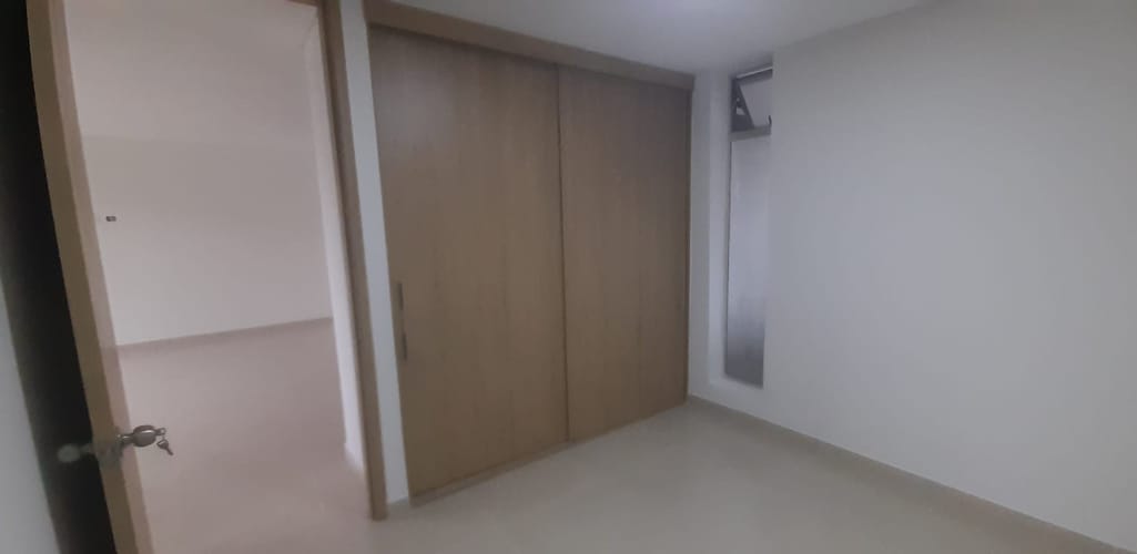 Edificio en venta en Santa Anita, Cali, 807 m² · foto 6 de 14