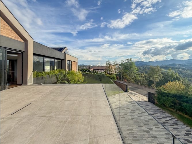 Casa de 5 alcobas en venta en Pantanillo, El Retiro, 530 m² · foto 14 de 24