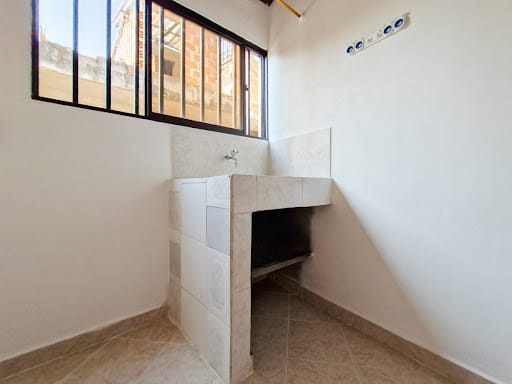 Casa de 4 alcobas en arriendo en Las Flores, Envigado, 60 m² · foto 8 de 8