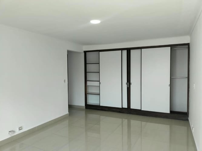 Apartamento de 3 alcobas en venta en El Poblado, Medellín, 180 m² · foto 16 de 19
