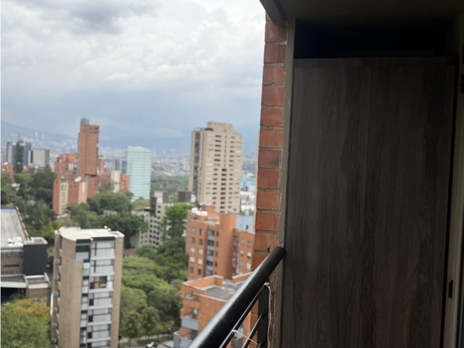 Apartamento de 2 alcobas en arriendo en Vía Las Palmas, Medellín, 138 m² · foto 4 de 24