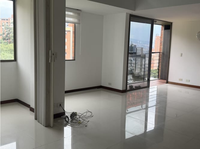 Apartamento de 2 alcobas en arriendo en Vía Las Palmas, Medellín, 138 m² · foto 10 de 24