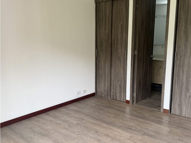 Apartamento de 2 alcobas en arriendo en Vía Las Palmas, Medellín, 138 m² · foto 14 de 24