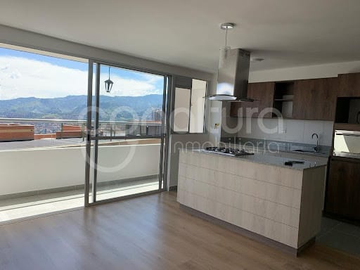 Apartamento de 2 alcobas en arriendo en Calasanz, Medellín, 71 m² · foto 3 de 20
