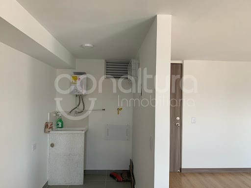 Apartamento de 2 alcobas en arriendo en Calasanz, Medellín, 71 m² · foto 4 de 20