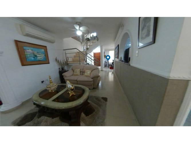 Casa de 3 alcobas en venta en Manga, Cartagena, 230 m² · foto 2 de 8