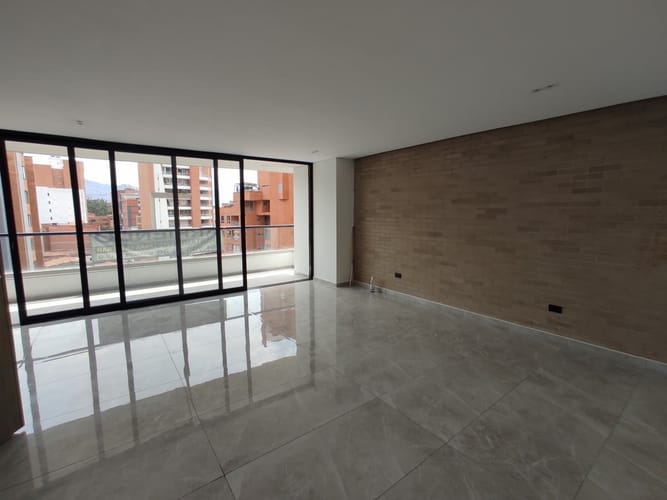 Apartamento de 3 alcobas en arriendo en Las Acacias, Medellín, 150 m² · foto 3 de 20