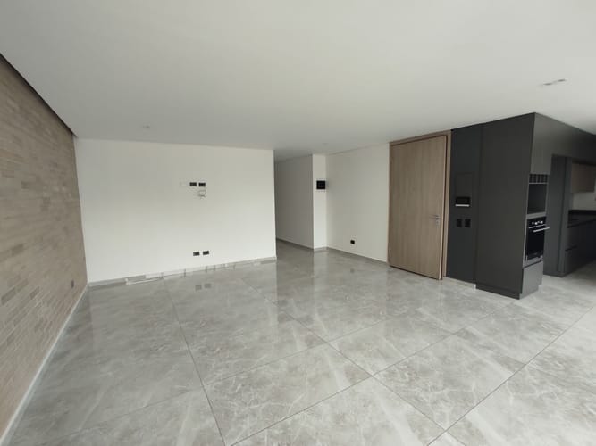 Apartamento de 3 alcobas en arriendo en Las Acacias, Medellín, 150 m² · foto 5 de 20