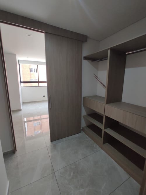 Apartamento de 3 alcobas en arriendo en Las Acacias, Medellín, 150 m² · foto 12 de 20