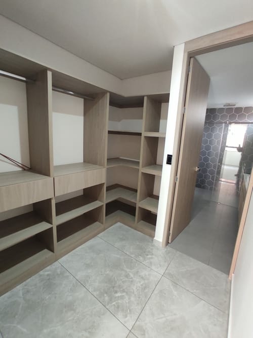 Apartamento de 3 alcobas en arriendo en Las Acacias, Medellín, 150 m² · foto 19 de 20