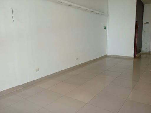 Local en arriendo en San Diego, Medellín, 73 m² · foto 5 de 7