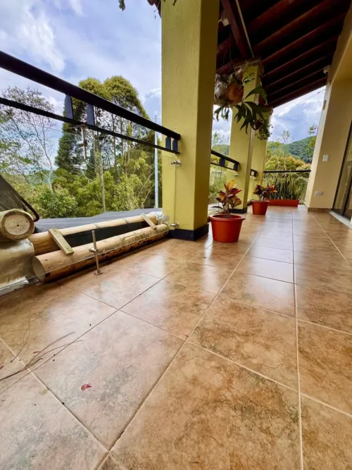Casa de 3 alcobas en arriendo en El Poblado, Medellín, 160 m² · foto 4 de 15