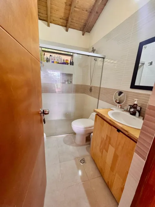 Casa de 3 alcobas en arriendo en El Poblado, Medellín, 160 m² · foto 12 de 15