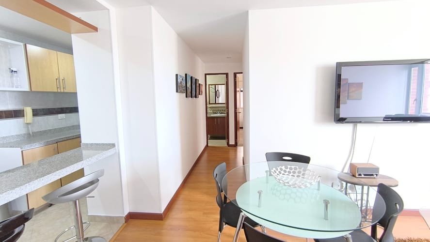 Apartamento de 2 alcobas en arriendo en Santa Barbara, Bogotá, 71 m² · foto 7 de 13
