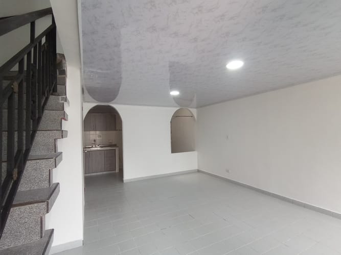 Casa de 3 alcobas en arriendo en Villa Del Prado, Cali, 92 m² · foto 3 de 24