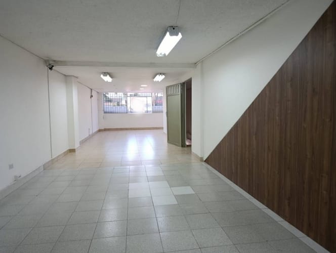 Bodega en arriendo en El Poblado, Medellín, 217 m² · foto 7 de 14