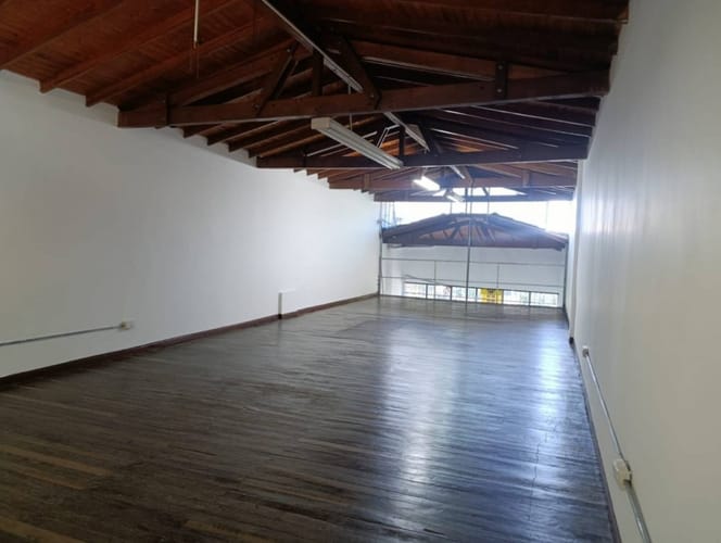 Bodega en arriendo en El Poblado, Medellín, 217 m² · foto 9 de 14