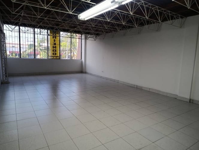 Bodega en arriendo en El Poblado, Medellín, 217 m² · foto 13 de 14