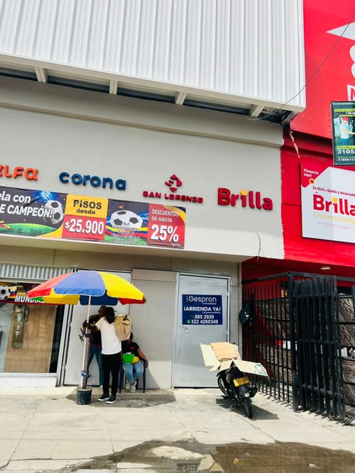Local en arriendo en Siete De Agosto, Cali, 450 m² · foto 2 de 12