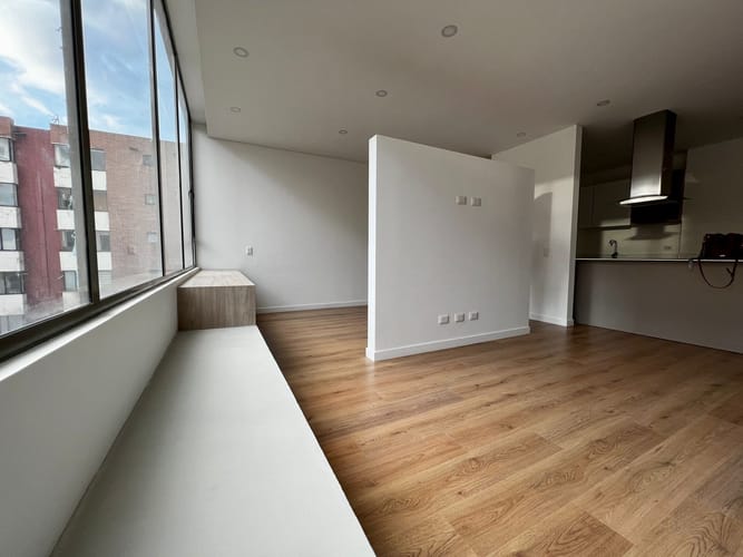 Apartamento de 1 alcoba en arriendo en Cedritos, Bogotá, 54 m² · foto 3 de 13