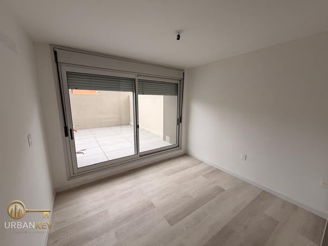 ALQUILER APARTAMENTO DE 1 DORMITORIO A ESTRENAR CON GRAN PATIO EXCLUSIVO EN CORDÓN · Foto 7