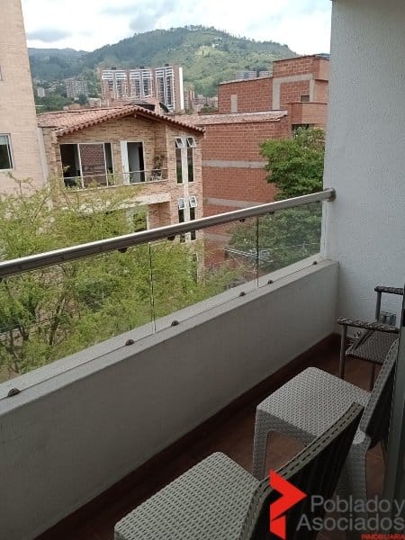 Apartamento de 3 alcobas en venta en El Dorado, Envigado, 100 m² · foto 3 de 9