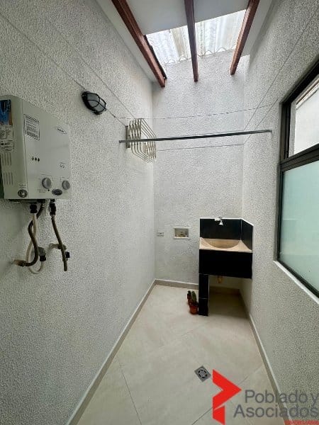Apartamento de 3 alcobas en venta en El Dorado, Envigado, 100 m² · foto 9 de 9