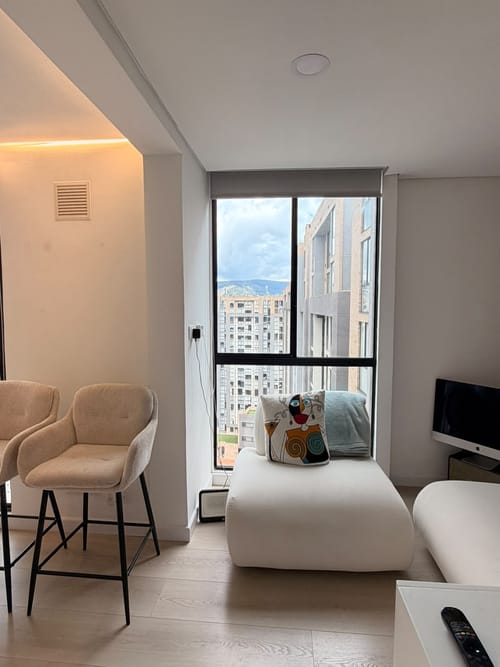 Apartamento de 1 alcoba en venta en Colina Campestre, Bogotá, 38 m² · foto 3 de 12