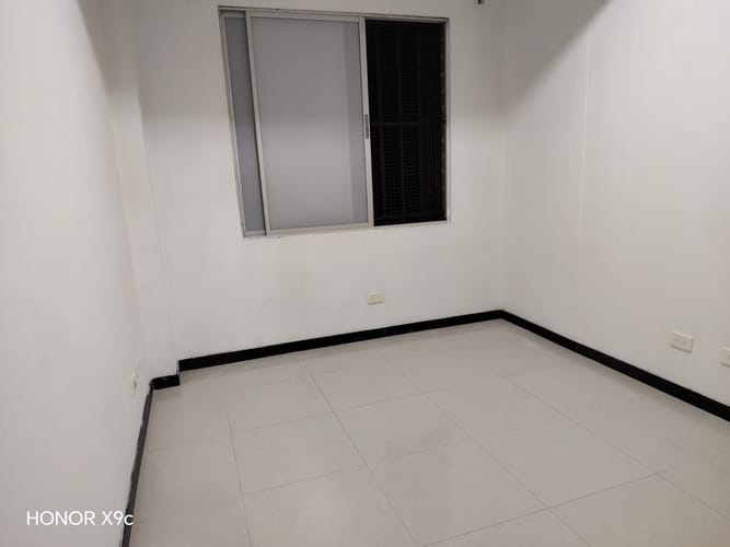 Apartamento de 3 alcobas en arriendo en Estadio, Medellín, 90 m² · foto 12 de 21