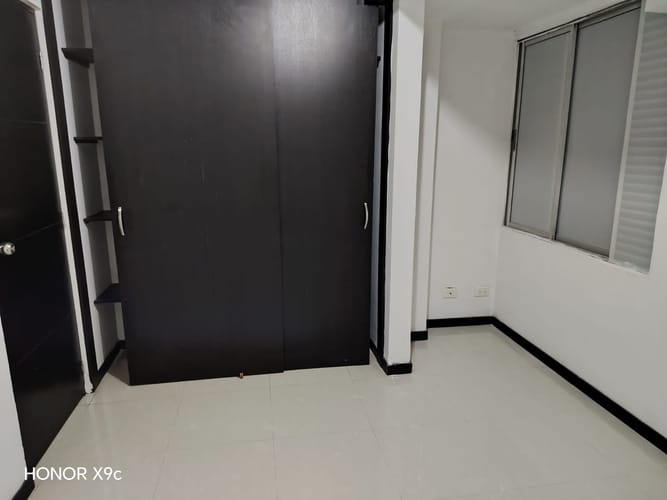 Apartamento de 3 alcobas en arriendo en Estadio, Medellín, 90 m² · foto 11 de 21