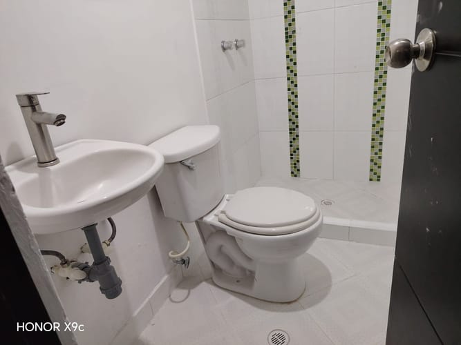 Apartamento de 3 alcobas en arriendo en Estadio, Medellín, 90 m² · foto 8 de 21