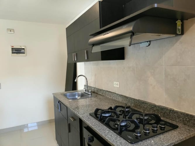 Apartamento de 2 alcobas en arriendo en Simesa, Medellín, 73 m² · foto 3 de 17